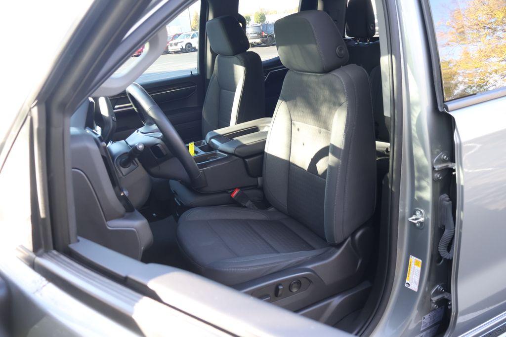 Thumbnail: 2023 GMC Sierra 1500 - 29