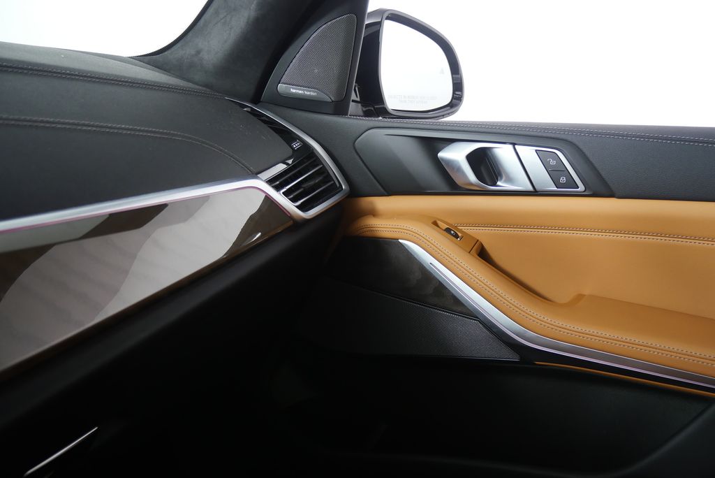 Thumbnail: 2023 BMW X5 - 28