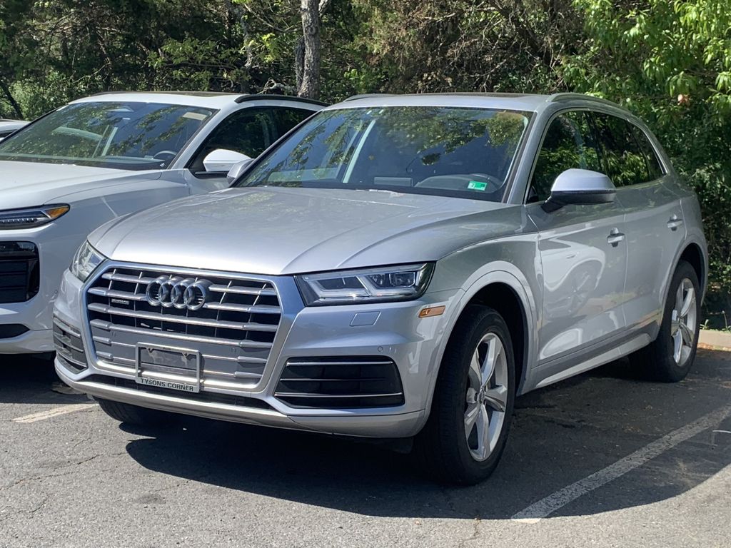 Thumbnail: 2020 Audi Q5 - 3