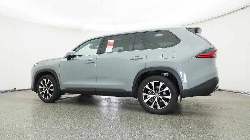 Thumbnail: 2026 Toyota Grand Highlander - 16