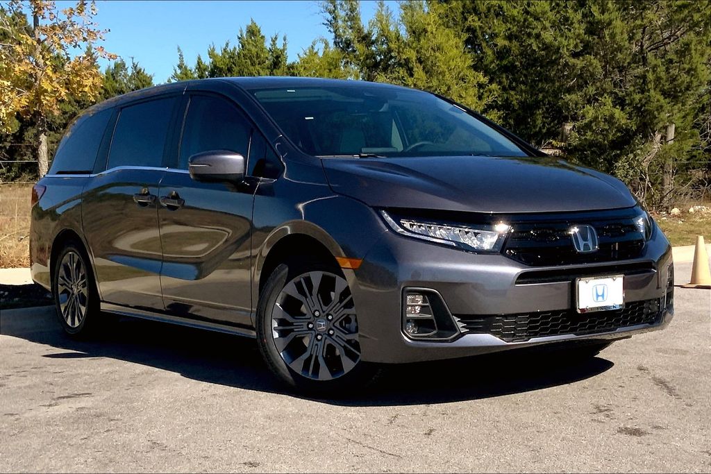 2025 Honda Odyssey Touring 2