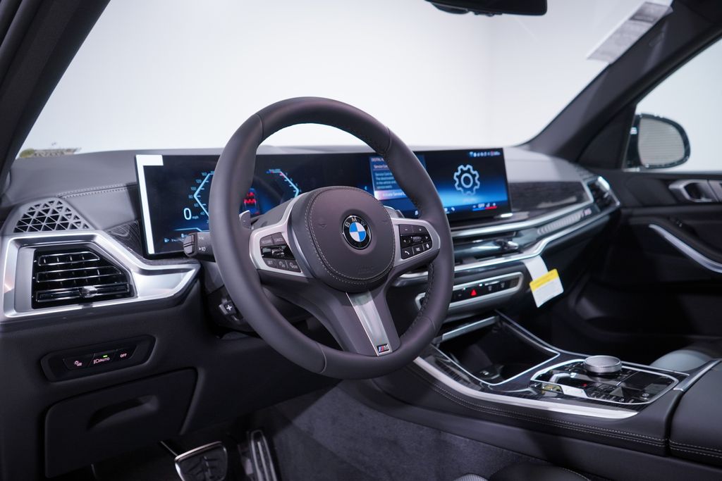Thumbnail: 2026 BMW X5 - 6