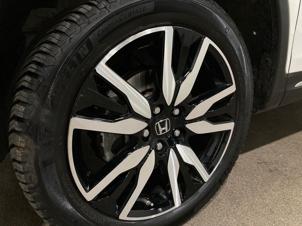 2022 Honda Pilot AWD Elite