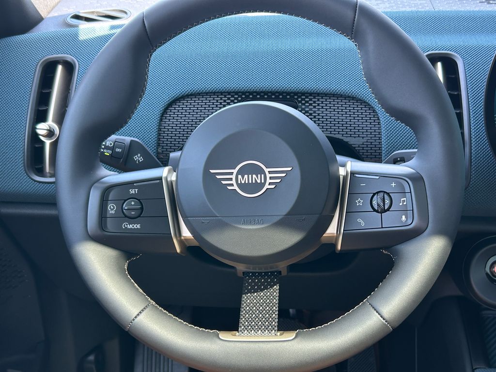 Thumbnail: 2027 MINI Cooper Countryman - 18