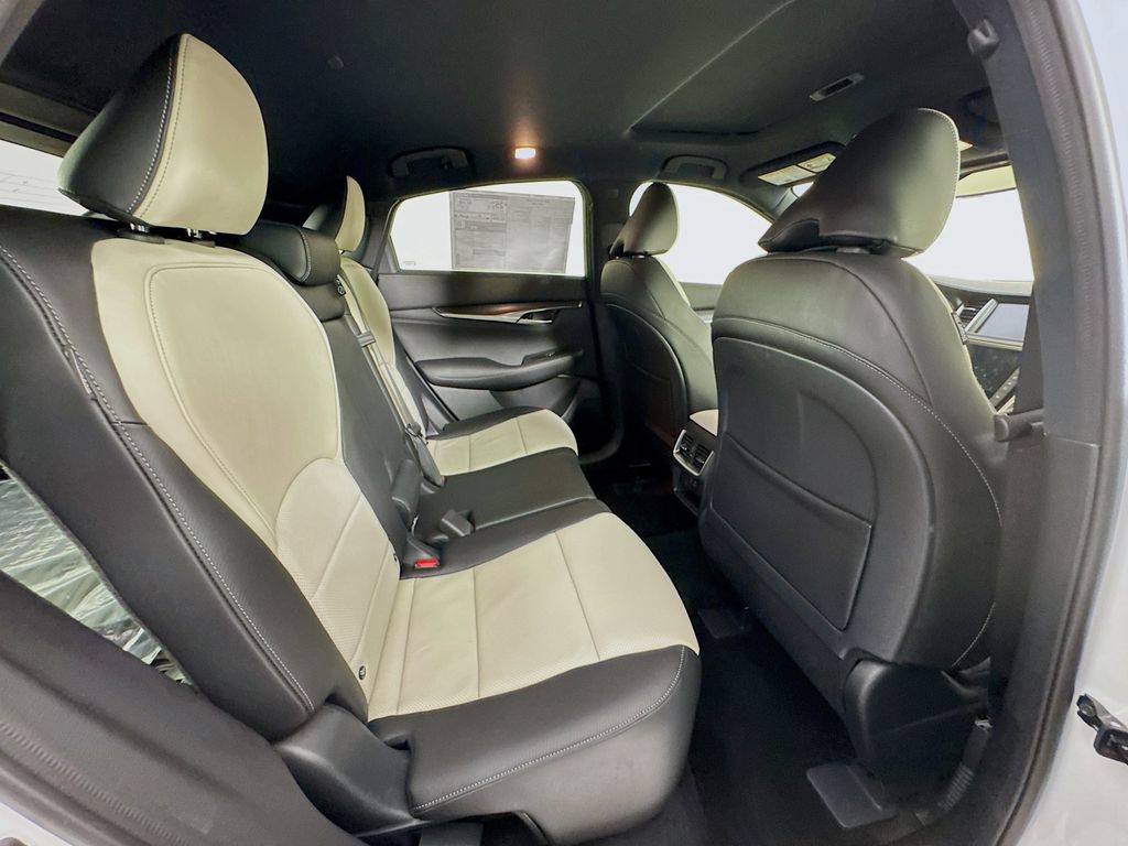 QX55 Luxe