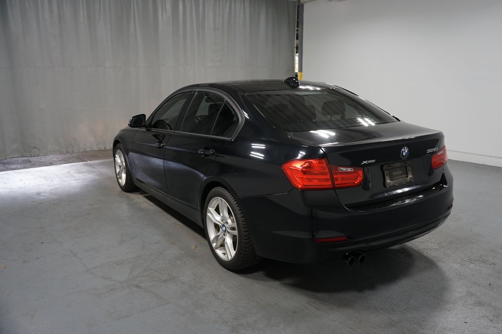 2013 BMW 3 Series 328i xDrive 4