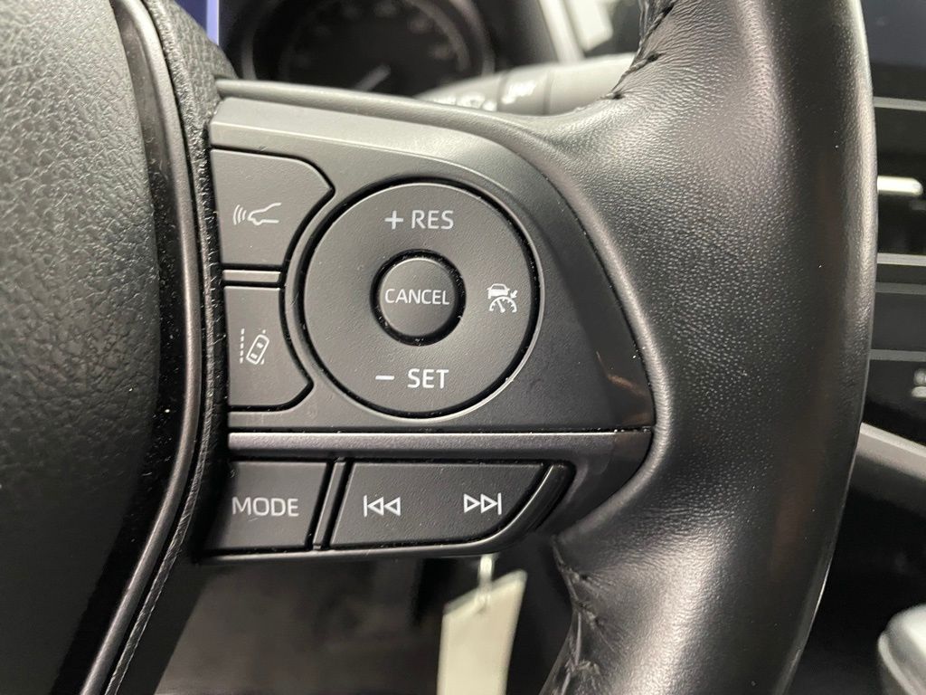 Thumbnail: 2023 Toyota Camry - 20