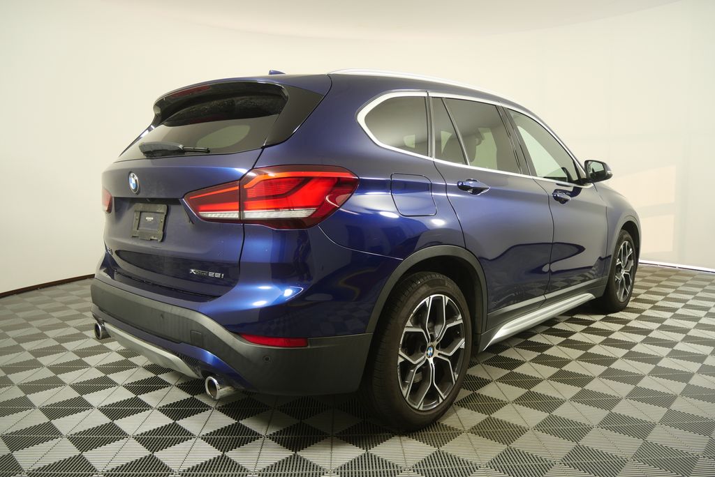 Thumbnail: 2020 BMW X1 - 3
