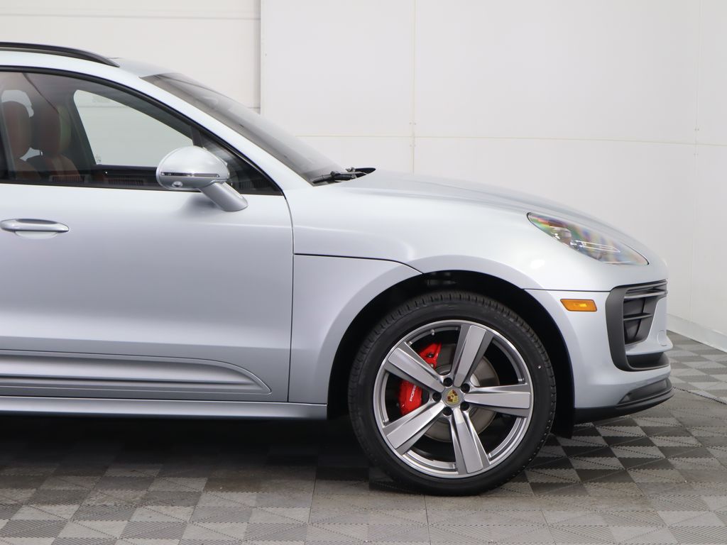 Thumbnail: 2025 Porsche Macan - 11