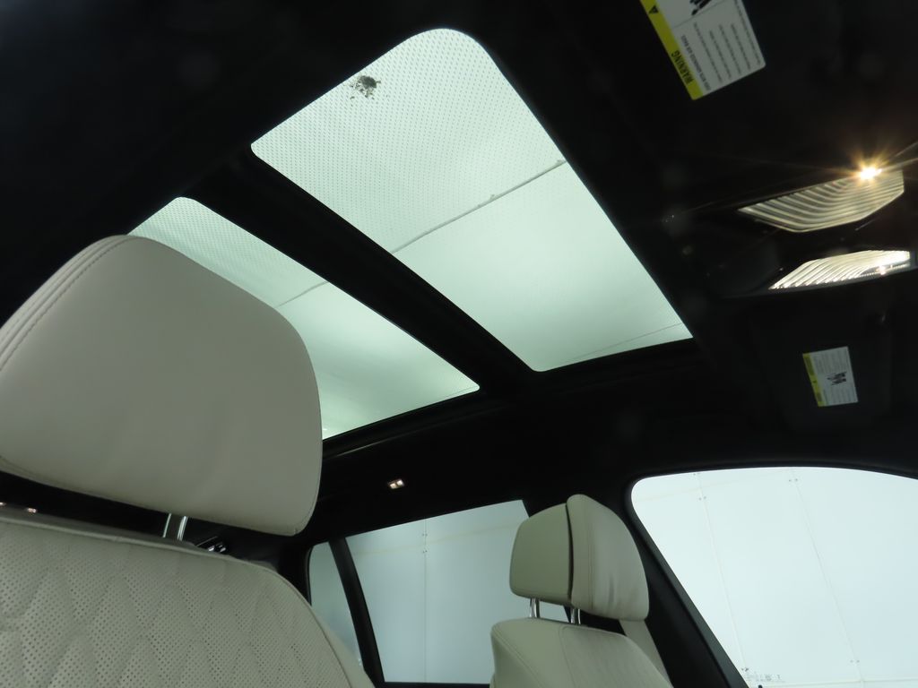 Thumbnail: 2026 BMW X7 - 19