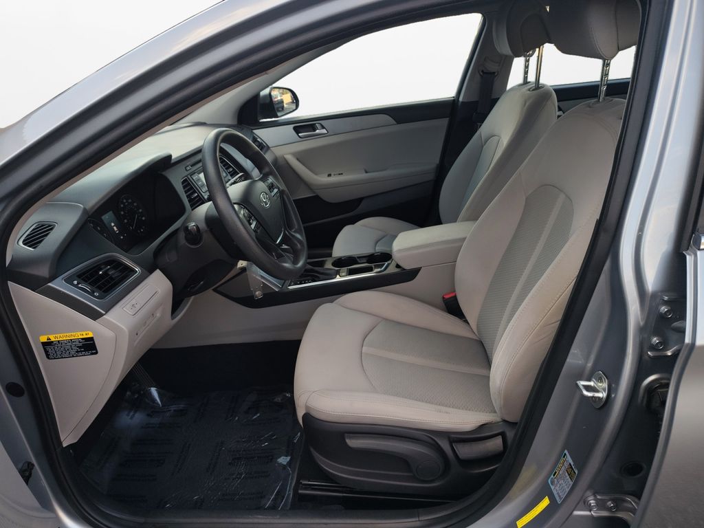 Used Car 2017 Hyundai Sonata  Base For Sale Under $10,000 In Austin, Texas