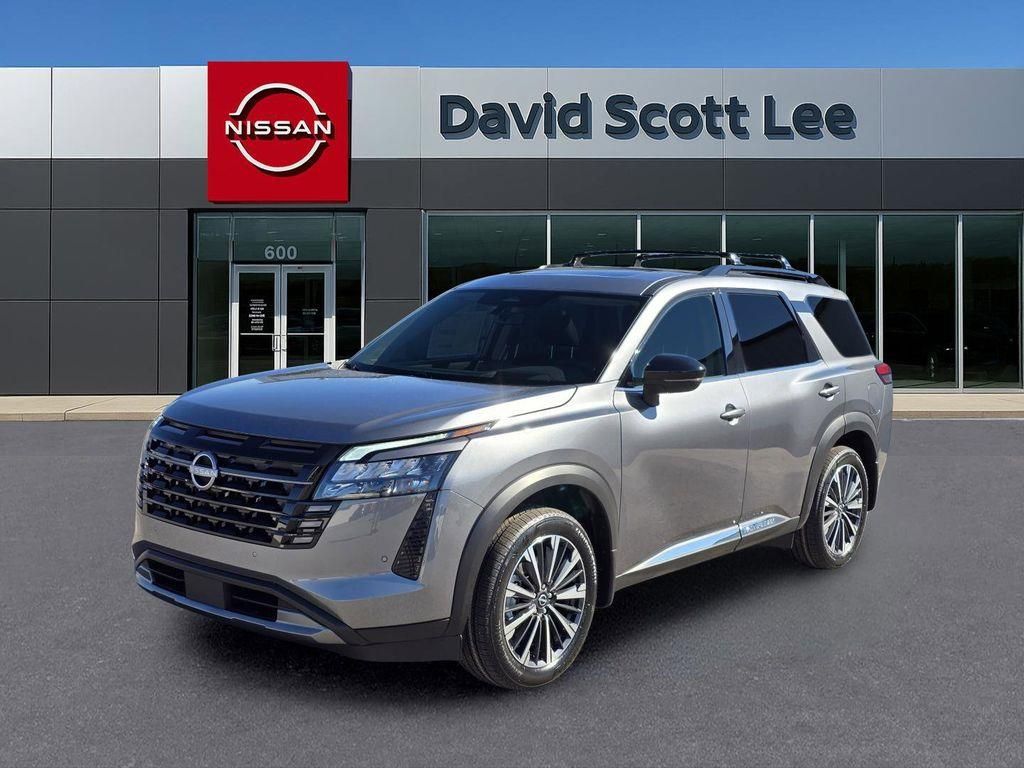 Gray (Gun Metallic) 2026 Nissan Pathfinder Platinum FWD SUV / Crossover Front-Wheel Drive 9-Speed Automatic