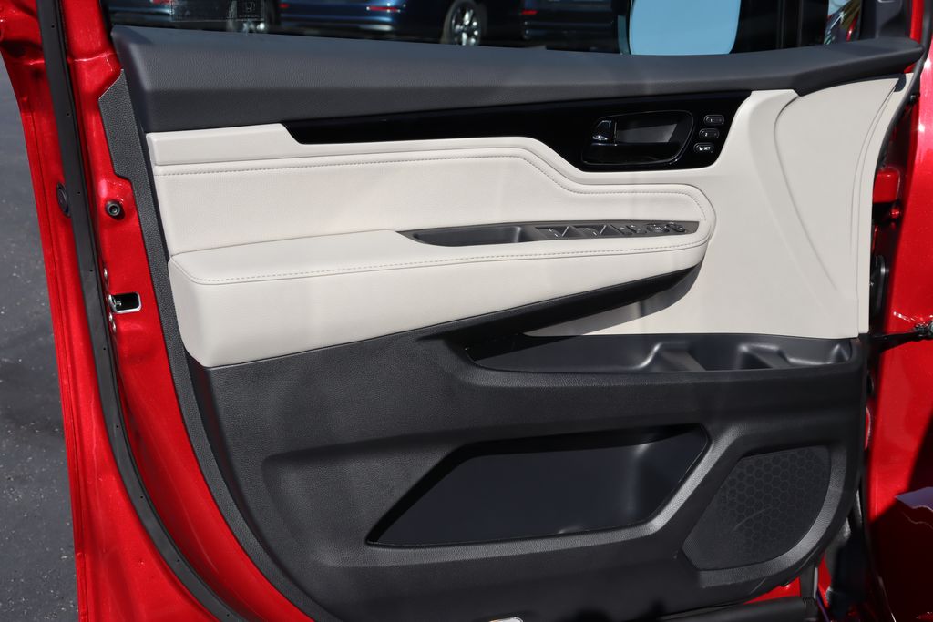 Thumbnail: 2026 Honda Odyssey - 30