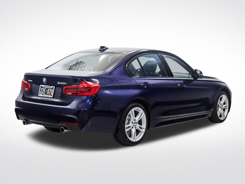 Thumbnail: 2018 BMW 3 Series - 5