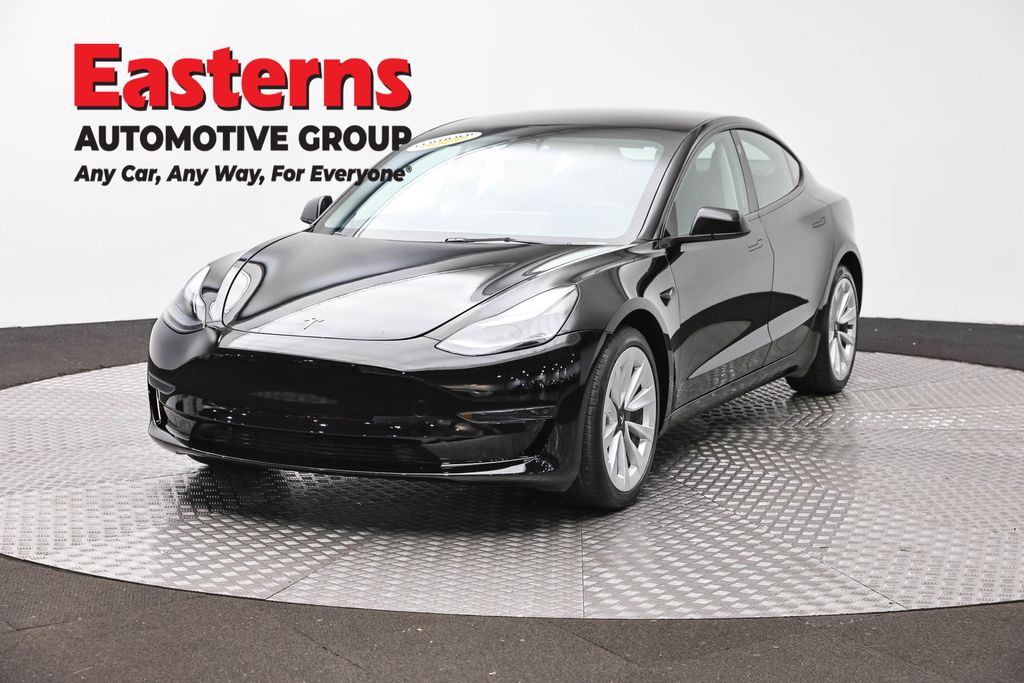 2023 Tesla Model 3 -'s photo