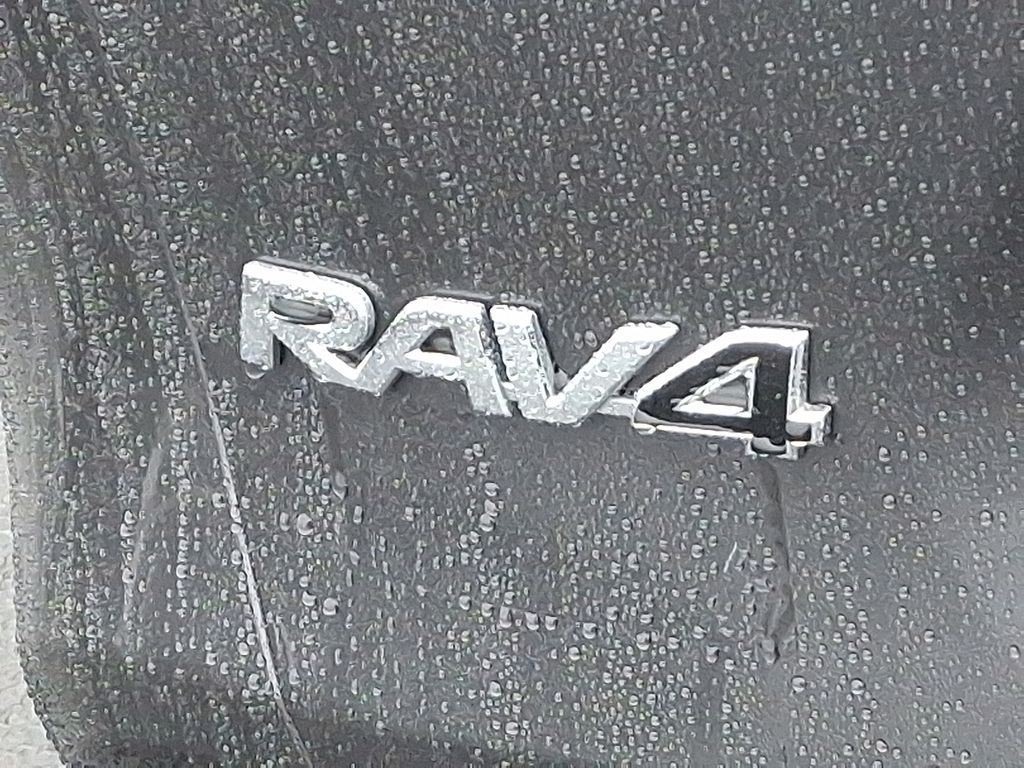 Thumbnail: 2023 Toyota RAV4 - 32