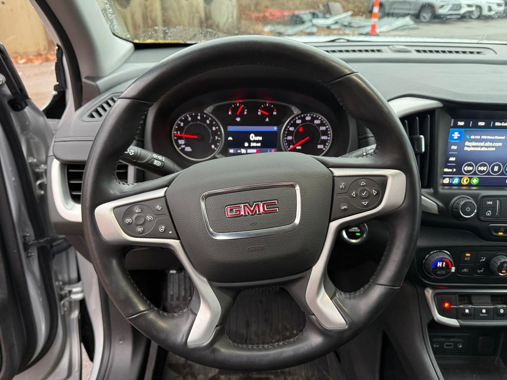 2022 GMC Terrain SLT 11