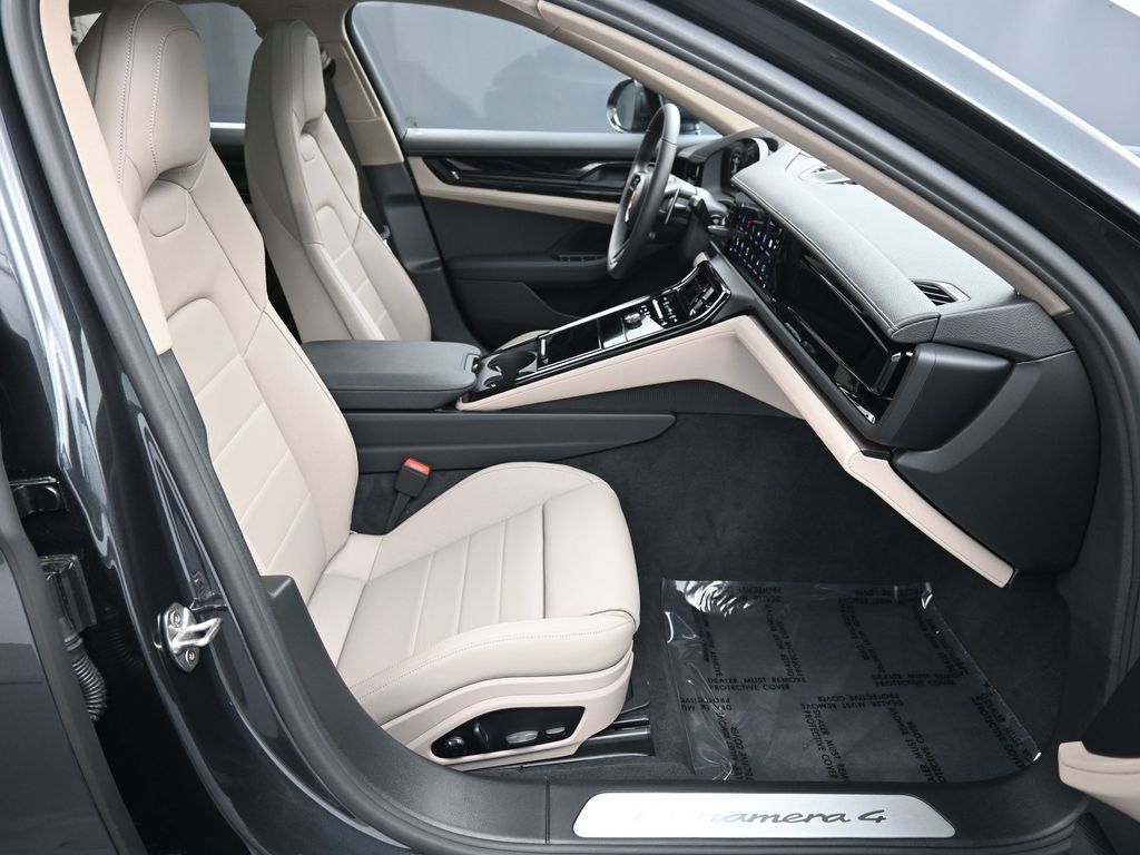2025 Porsche Panamera Base - Photo 26