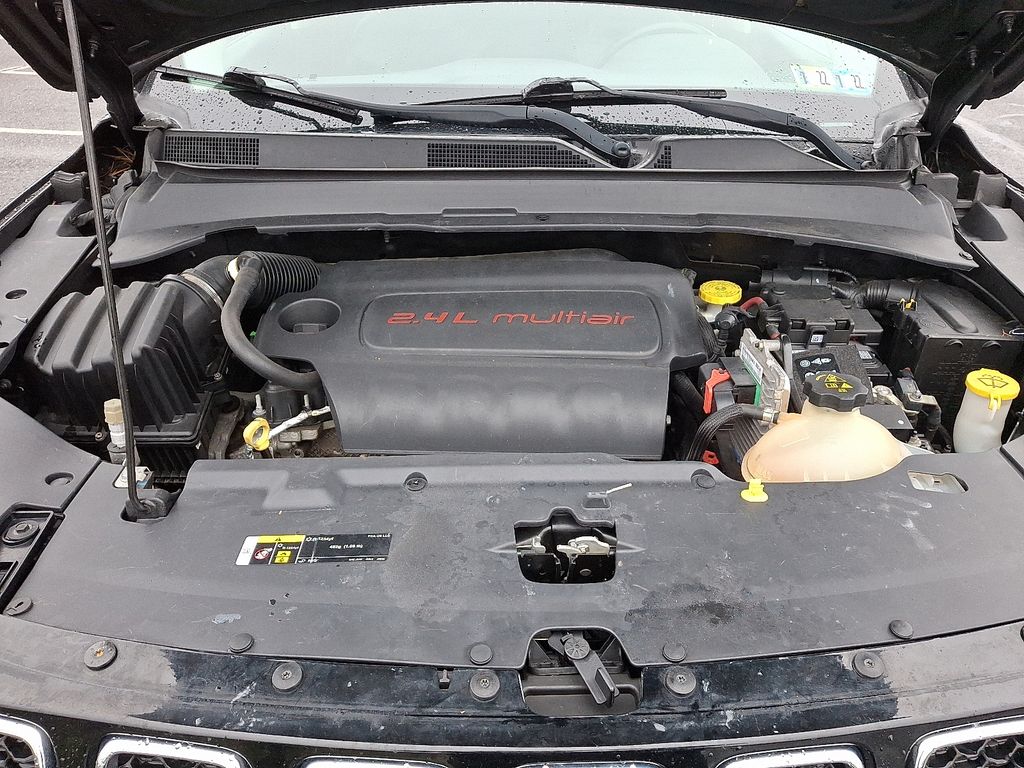 Thumbnail: 2018 Jeep Compass - 28