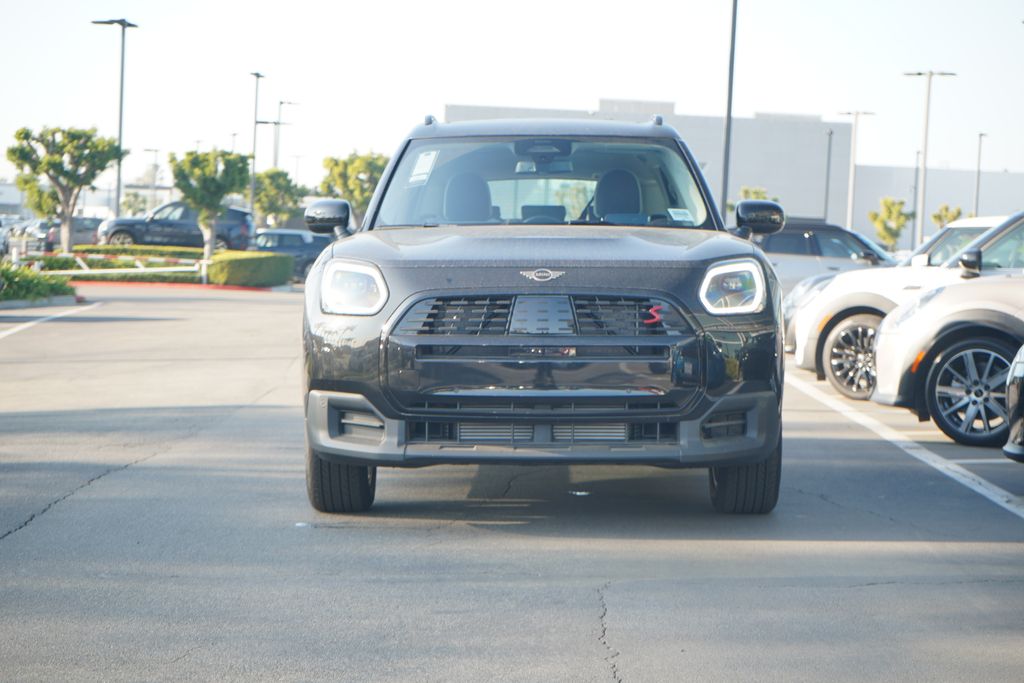 2025 MINI Cooper Countryman Base 6