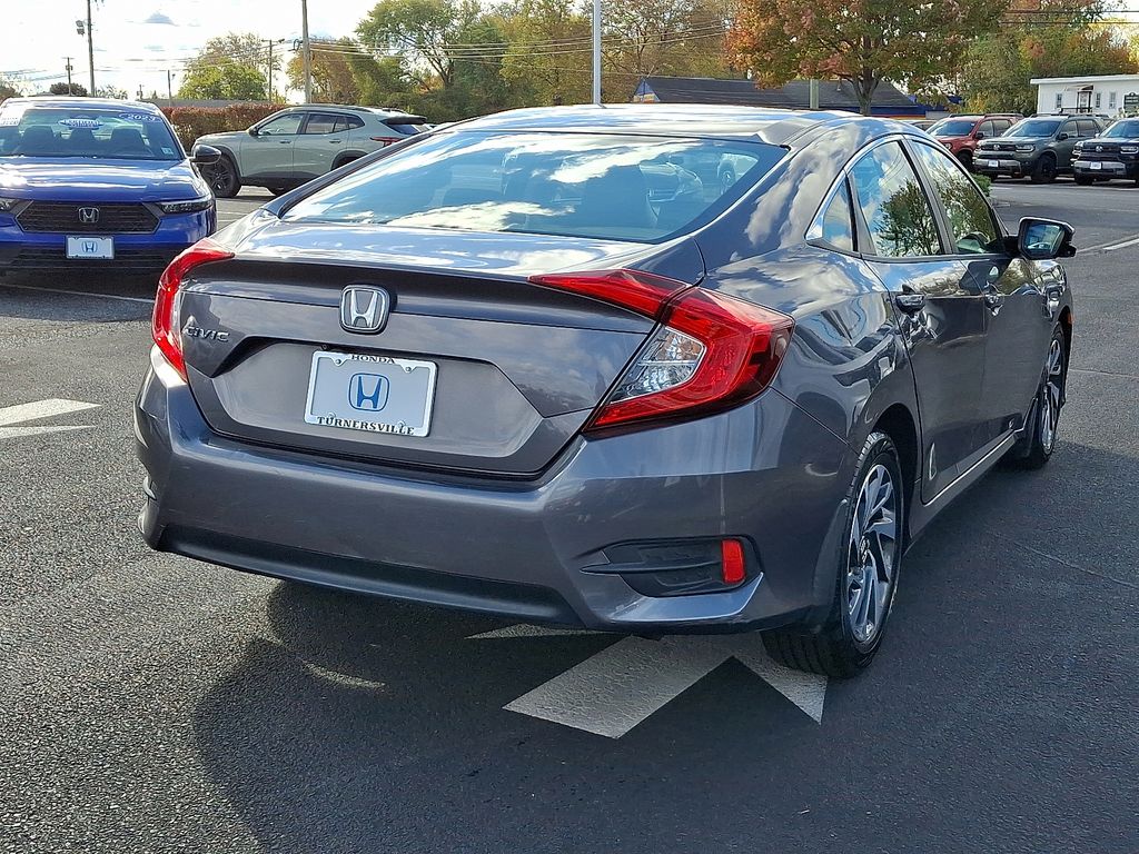 Thumbnail: 2016 Honda Civic - 6