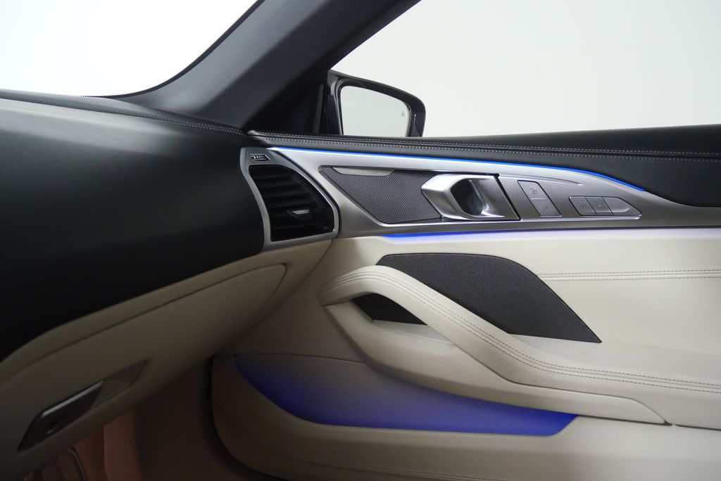 Thumbnail: 2023 BMW 8 Series - 25