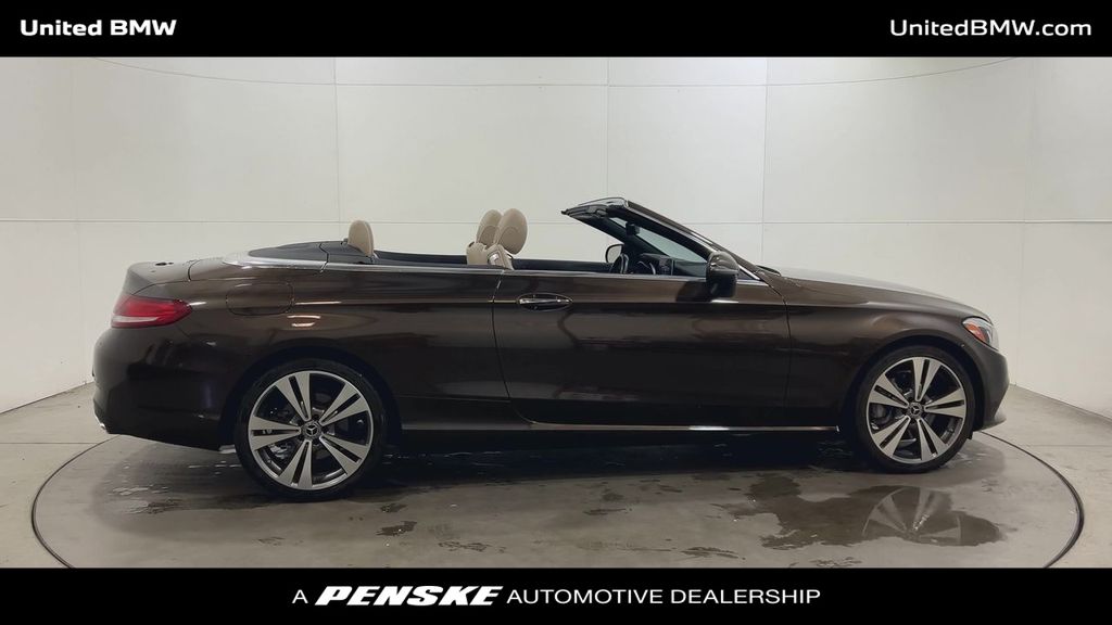 Thumbnail: 2017 Mercedes-Benz C-Class - 9