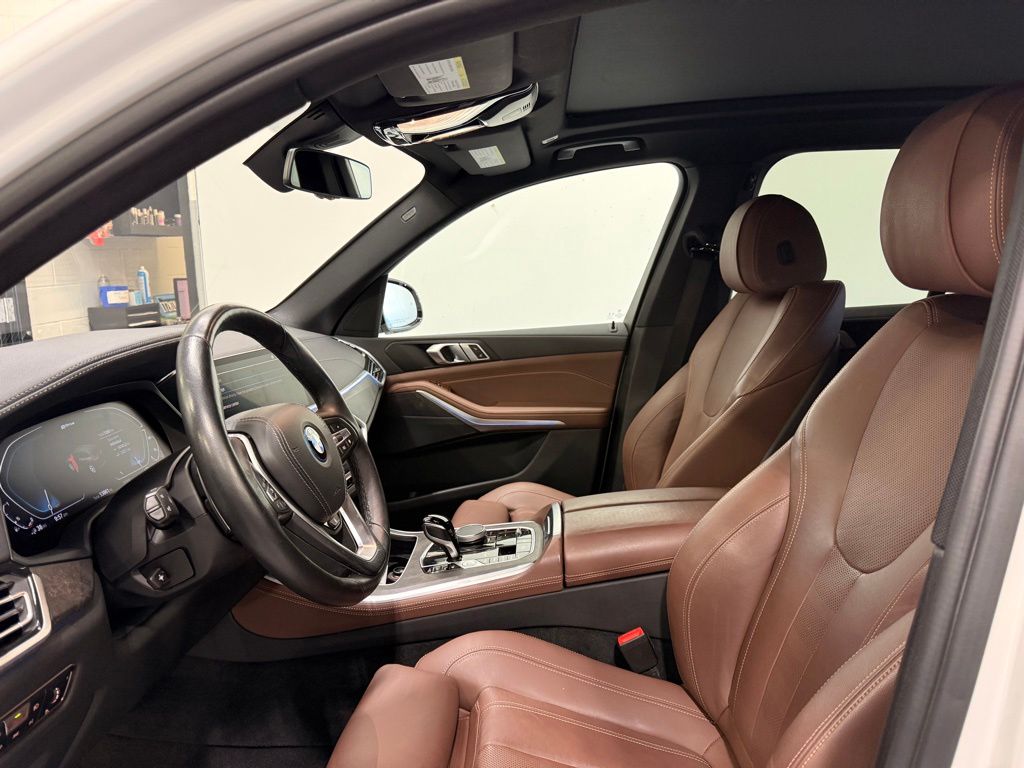 Thumbnail: 2022 BMW X5 - 10