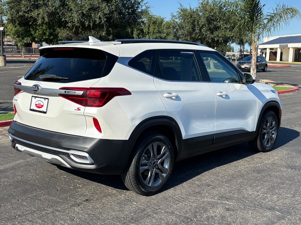 Thumbnail: 2021 Kia Seltos - 5