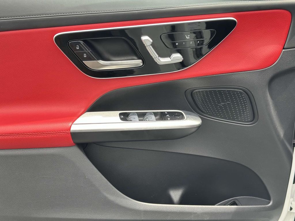 2024 Mercedes-Benz GLC 300 17
