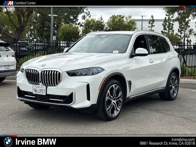 Alpine White 2026 BMW X5 SUV / Crossover All-Wheel Drive 8-Speed Automatic