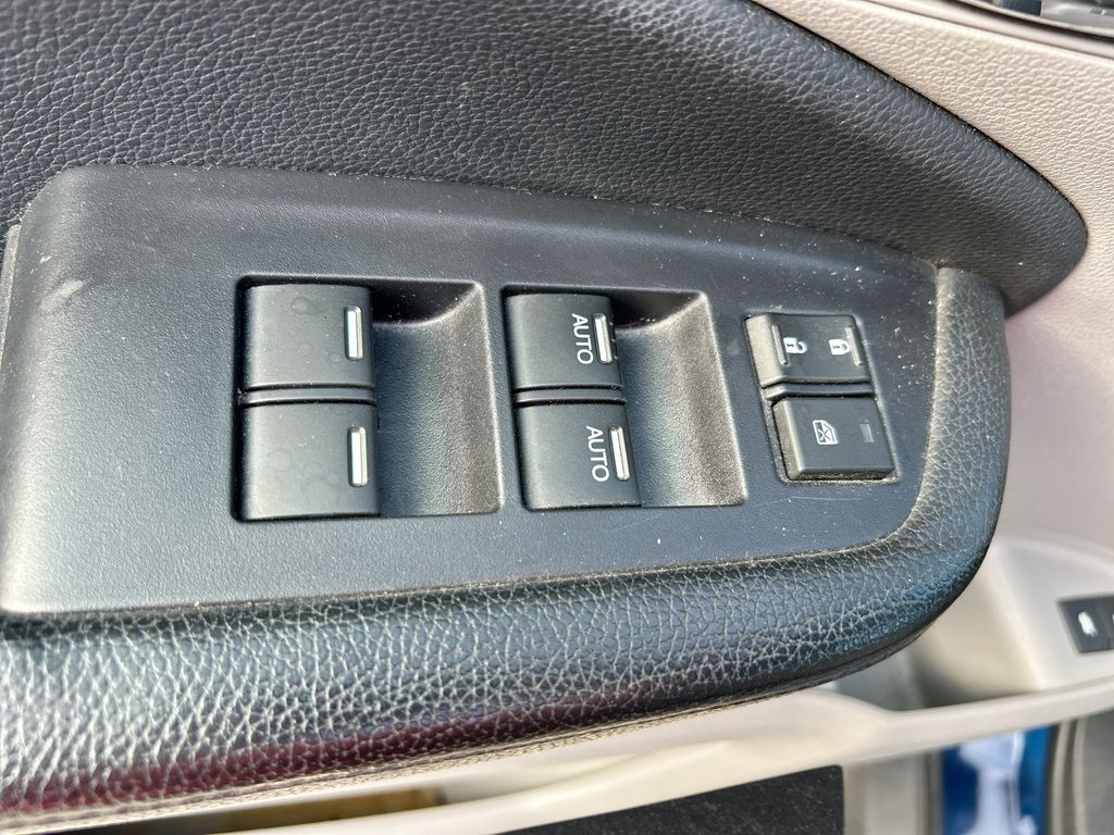 Thumbnail: 2018 Honda Pilot - 13