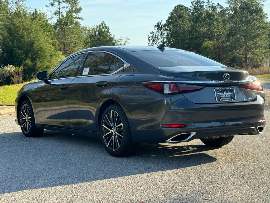 2025 Lexus ES 350 11