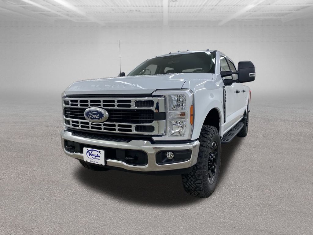 2025 Ford F-250SD XLT photo