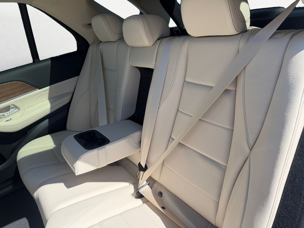 new 2026 Mercedes-Benz GLE car