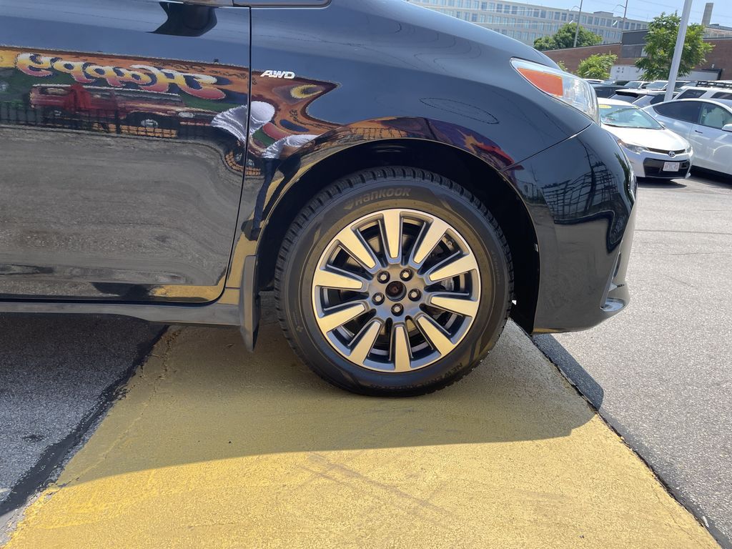 Used 2020 Toyota Sienna Van