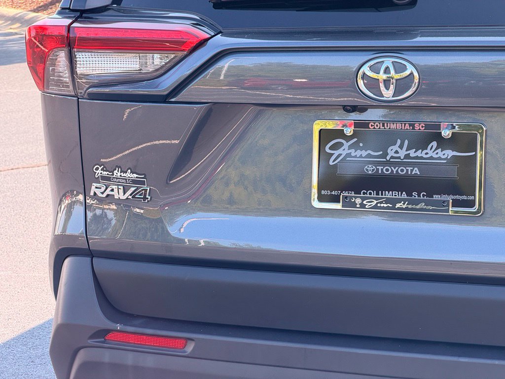 2025 Toyota RAV4 XLE Magnetic Gray Metallic - Jim Hudson Acura - Image 13