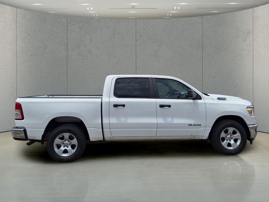 Certified Used 2023 White Ram Big Horn/Lone Star image 6