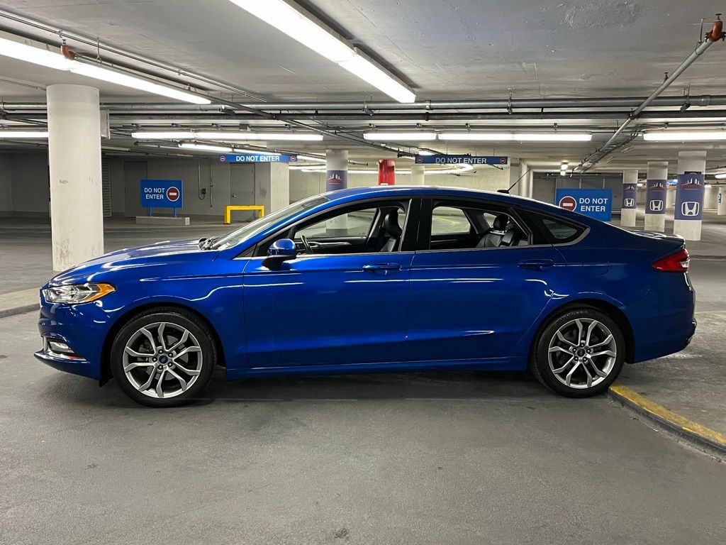 2017 Ford Fusion SE 29