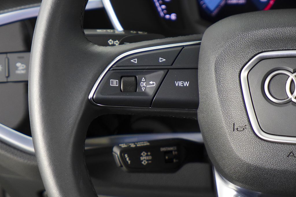 Thumbnail: 2025 Audi Q3 - 30