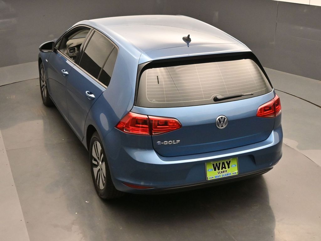 2016 Volkswagen e-Golf SE
