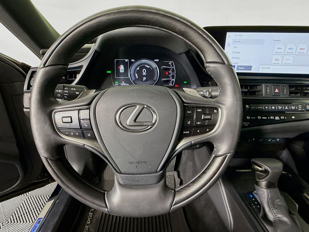 Thumbnail: 2024 Lexus ES - 11