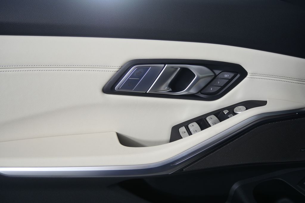 Thumbnail: 2026 BMW M3 - 10