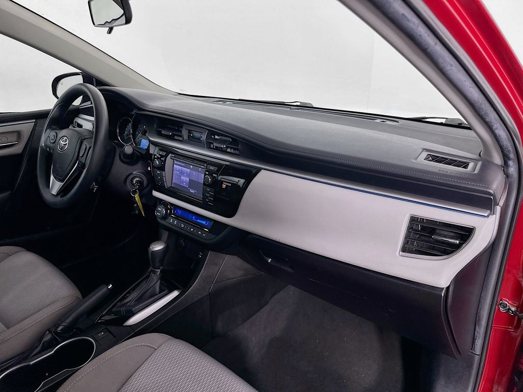 Thumbnail: 2016 Toyota Corolla - 27