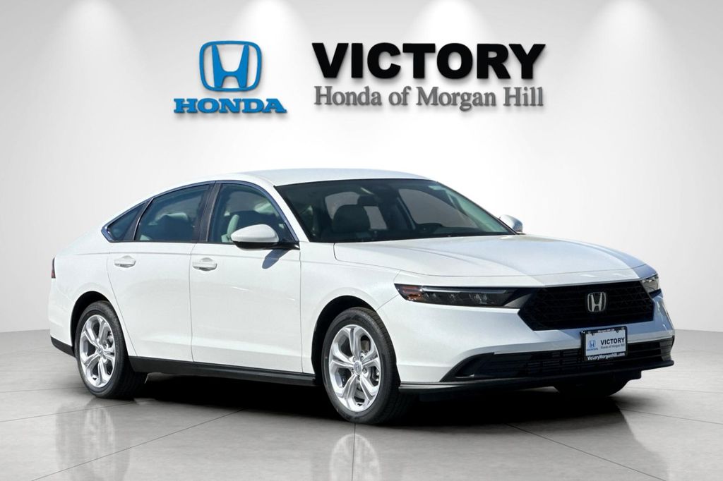 New 2026 Platinum White Pearl Honda LX image 2