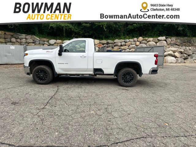 Summit White 2022 Chevrolet Silverado 3500HD Pickup Truck Four-Wheel Drive 6-Speed Automatic
