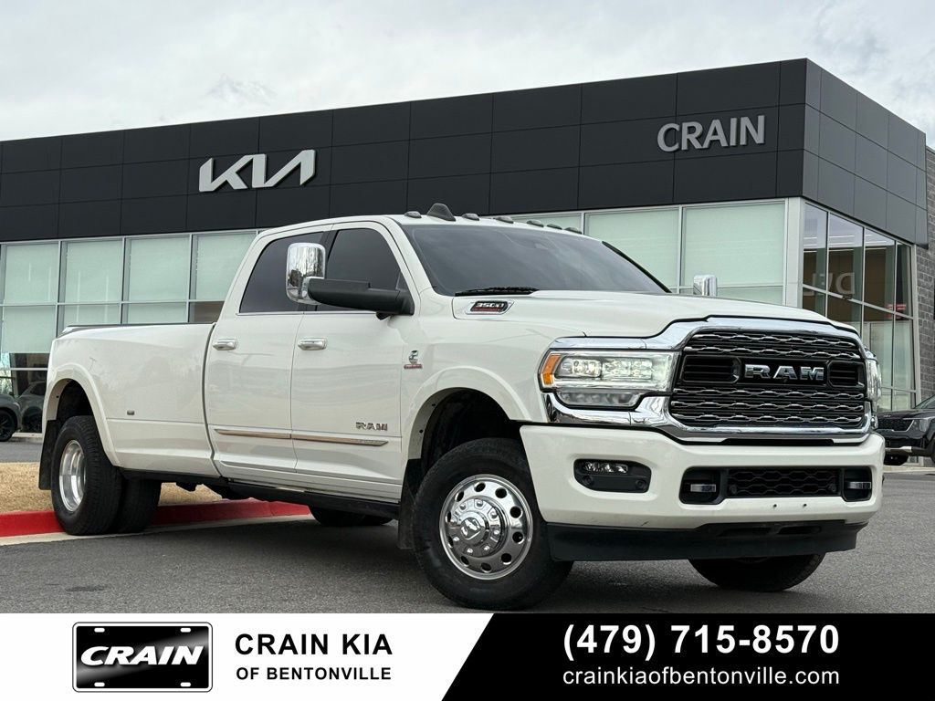 2022 RAM 3500 Limited Crew Cab LB DRW 4WD
