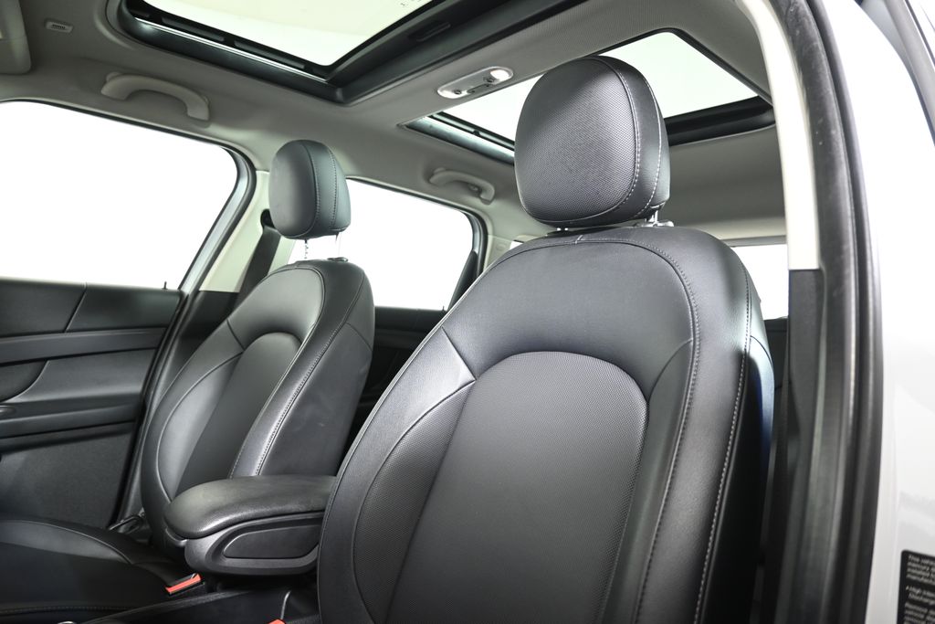 Thumbnail: 2019 MINI Cooper Countryman - 15