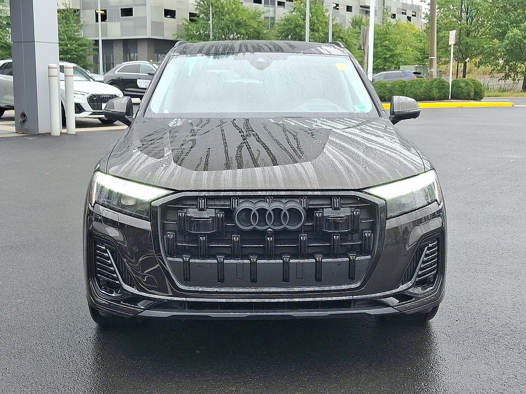 Thumbnail: 2025 Audi Q7 - 2