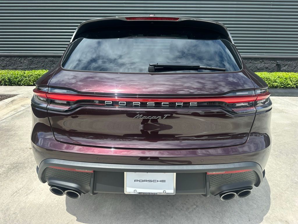 Thumbnail: 2026 Porsche Macan - 12